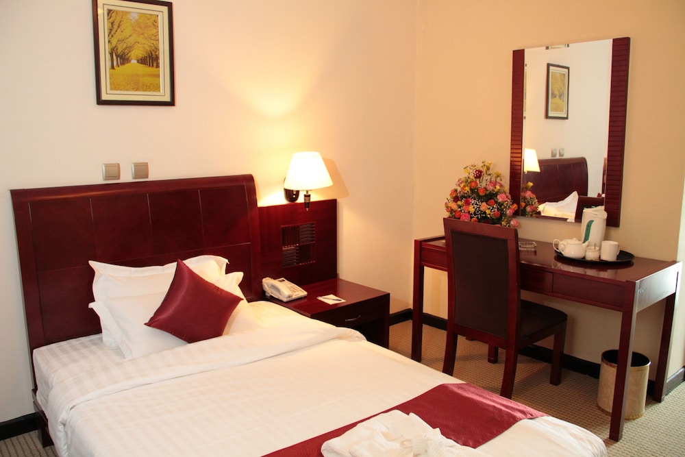 Kaleb Hotel 15/50
