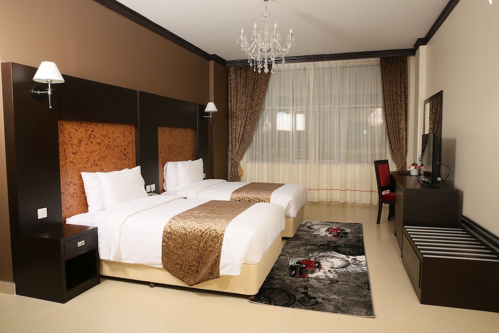 ROYAL PHOENICIA HOTEL 14/50