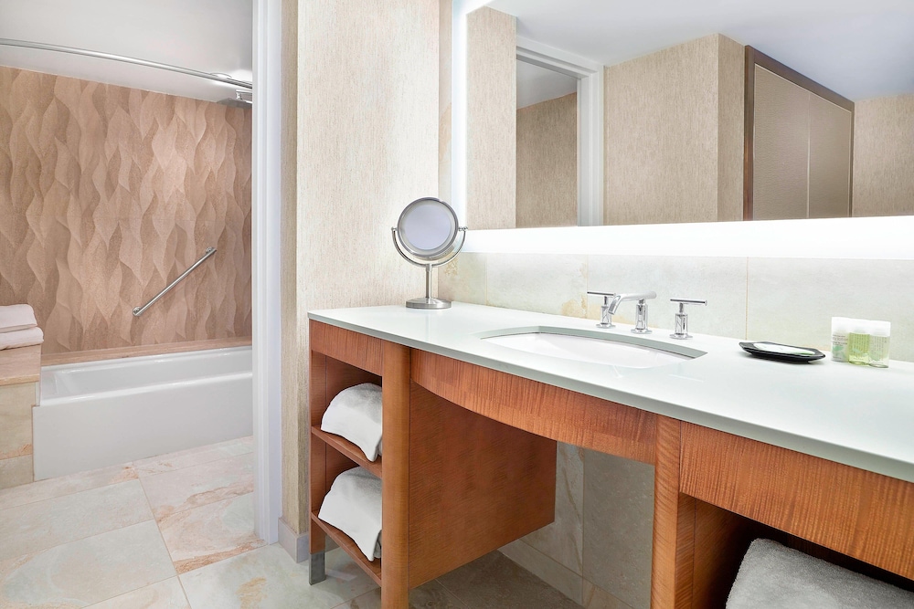 Westin Edmonton 31/40