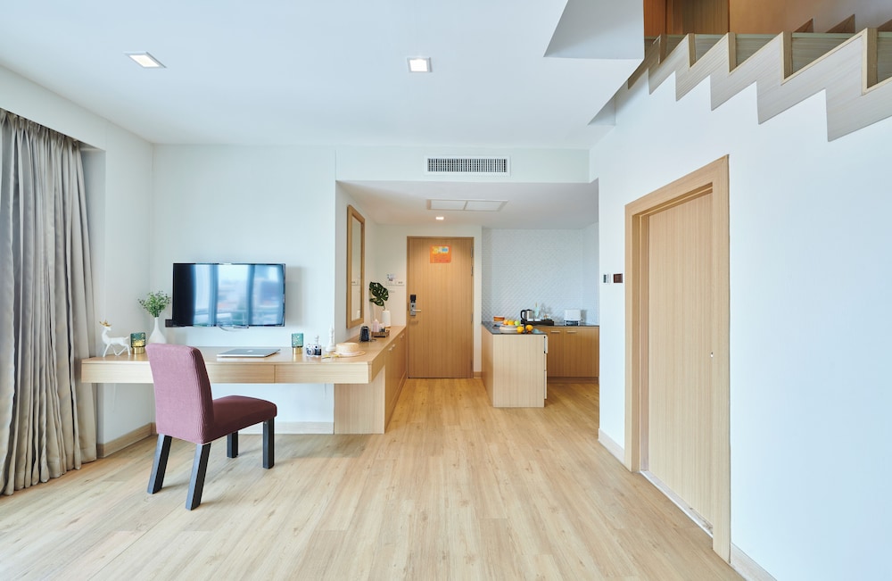 Adelphi Pattaya 49/61