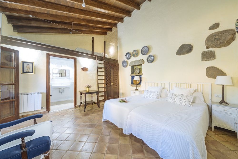 HOTEL RURAL LAS CALAS 18/50