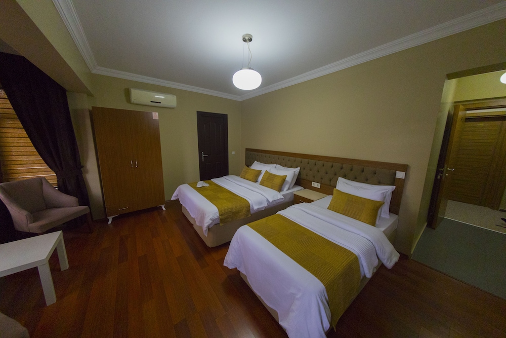 Helen Suites Aparts 25/50