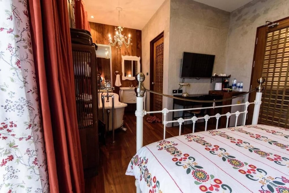 Roomquest Rimrabeang At Amphawa 38/56