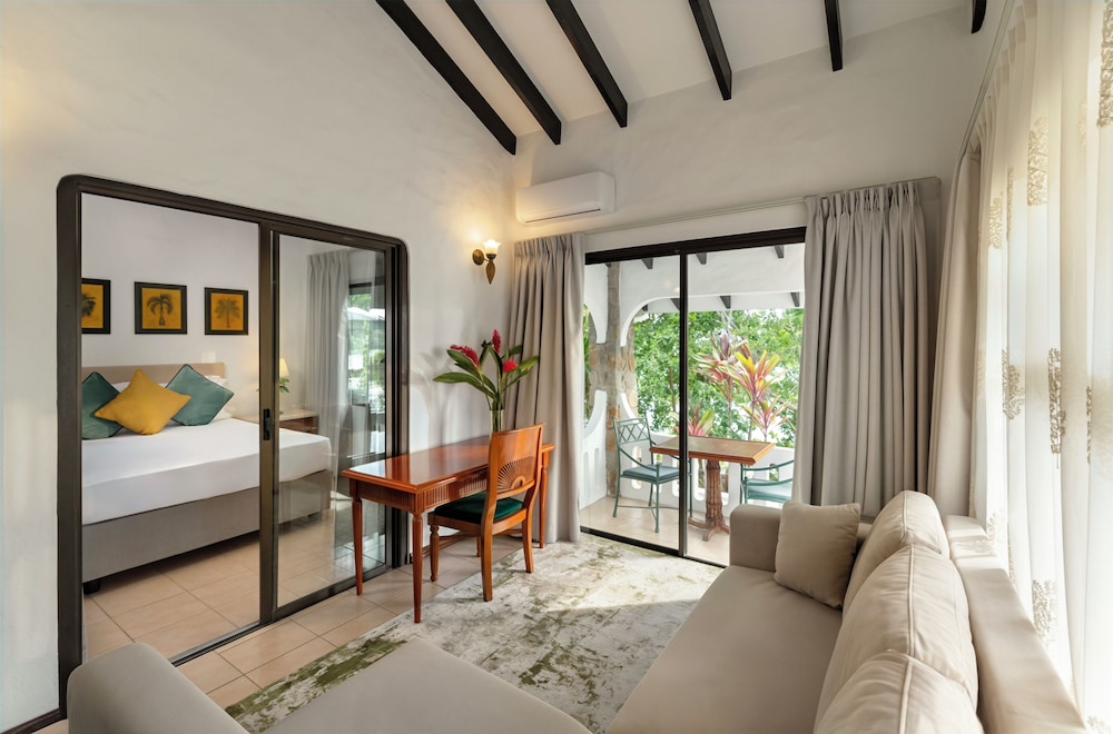 Edens Holiday Villas 23/46