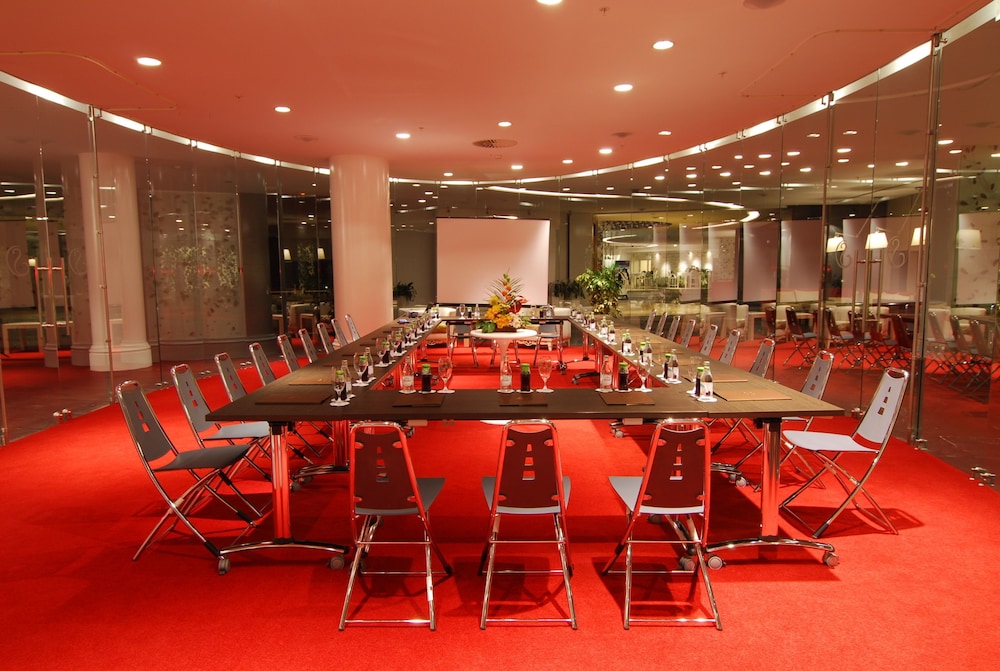 Splendid Conference Spa Resort 69/77