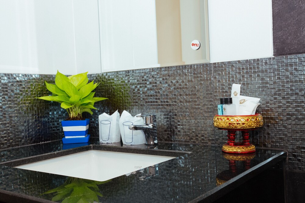 Noble Tarntong Boutique Hotel 59/60