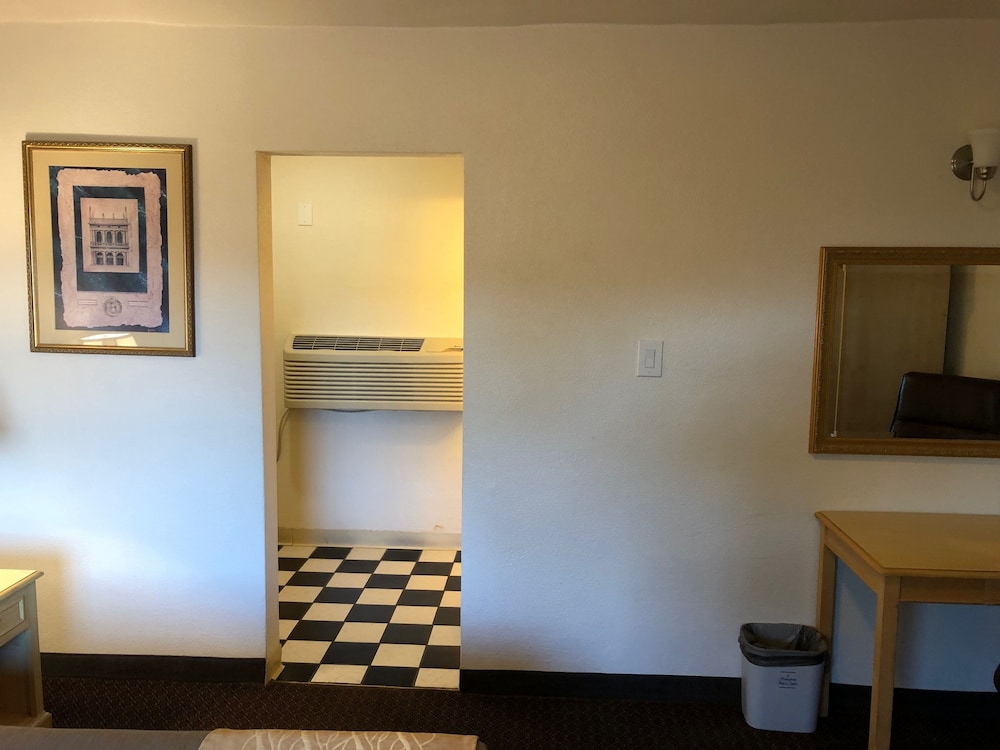 Casa Linda Motel 8/10