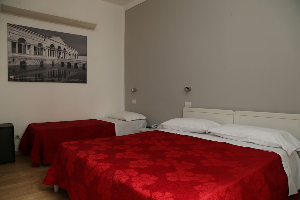 Hotel dei Gonzaga 19/59