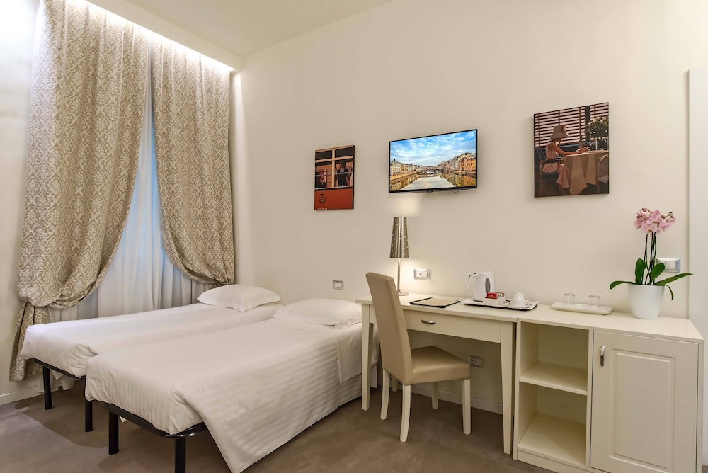 Hotel Accademia 21/56