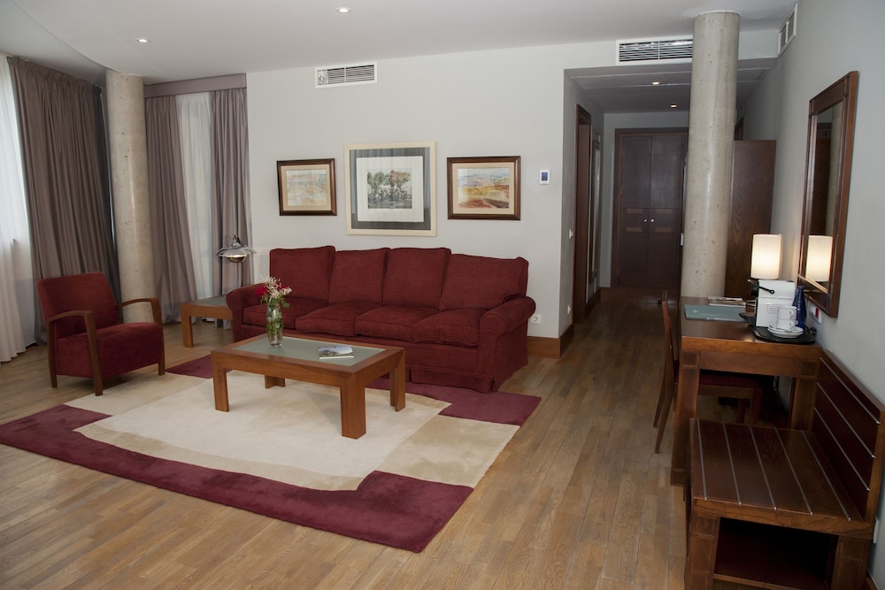 Parador De Soria 36/72