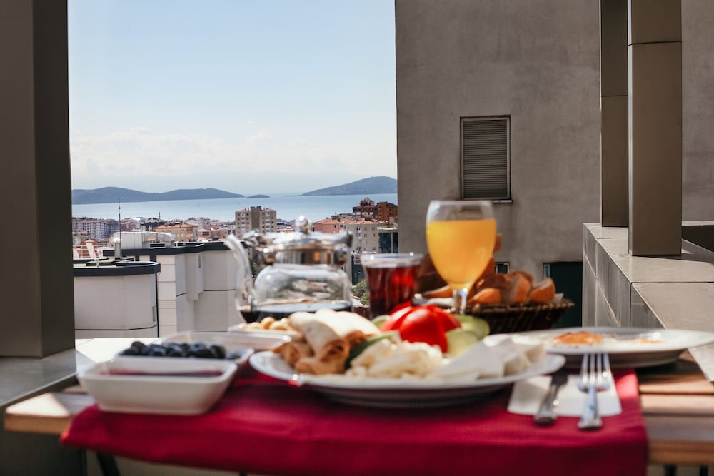 Plus Hotel Bostanci Atasehir 54/63