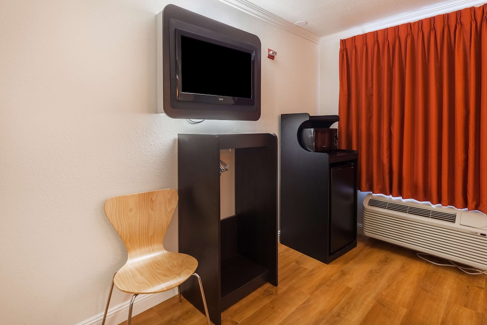Motel6 Auburn, CA 45/60