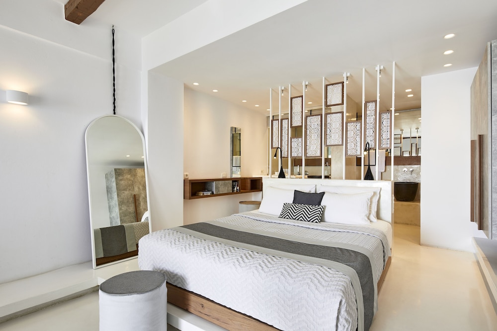 Oia Suites 12/50