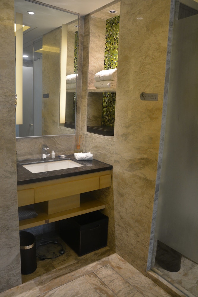 Grand Skylight International Hotel Guiyang 35/37