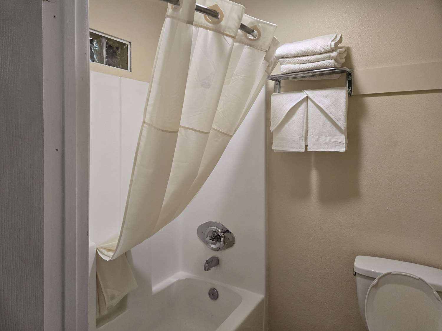 غرفة بسريرين كوين، Rodeway Inn & Suites Blythe I-10, CA 9/9