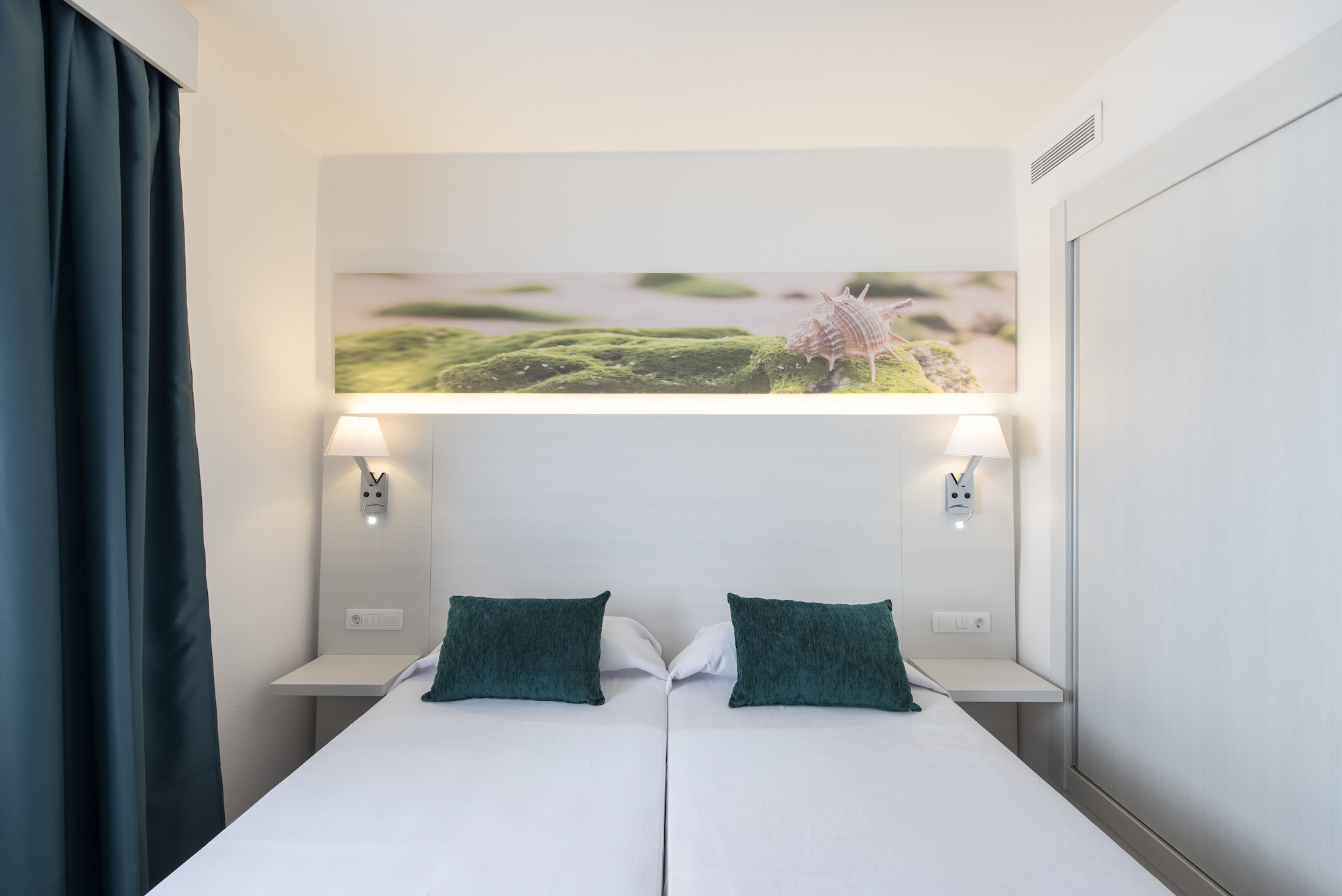 1 BEDROOM, SUPERIOR, APARTMENT, KITCHENETTE
