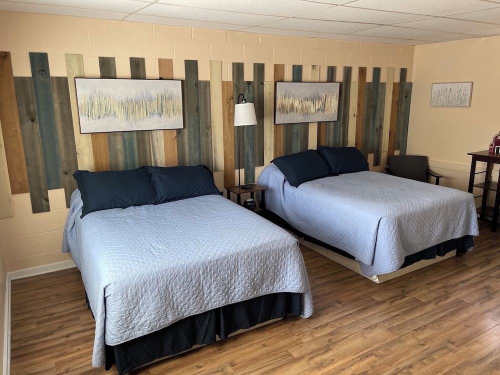 Riverview Inn 7/25