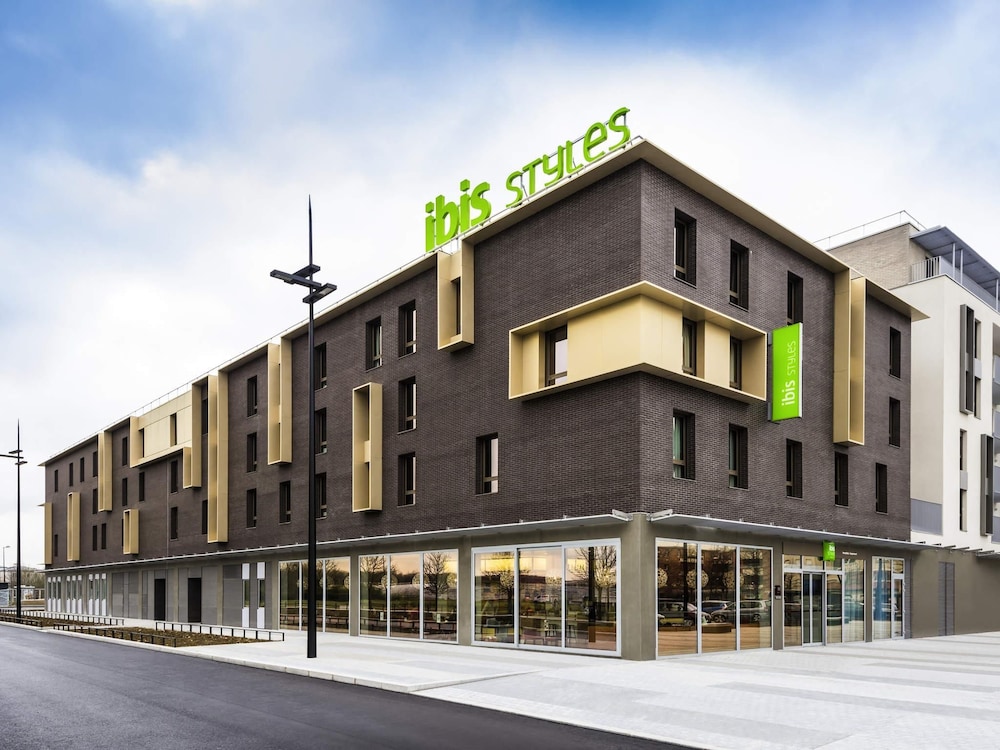 Ibis Styles Guyancourt Versailles 6/69