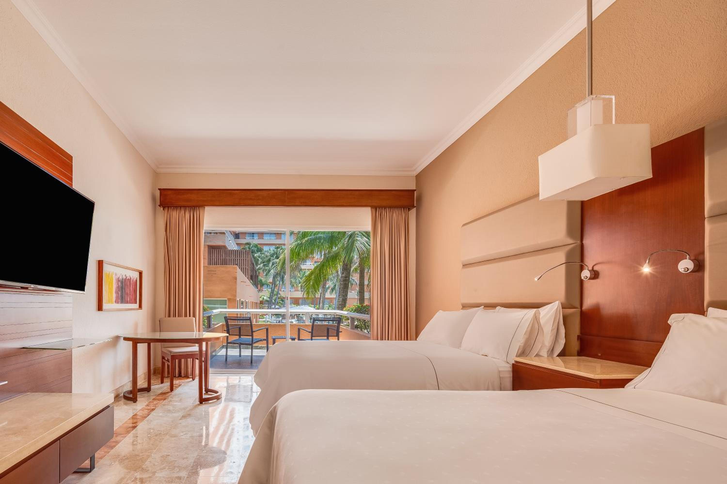 Deluxe, Double Bed