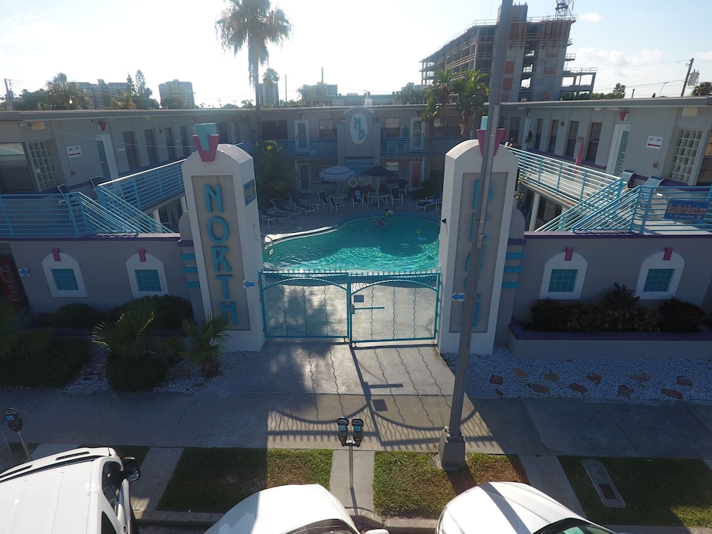 Royal North Beach All Suites 54/57
