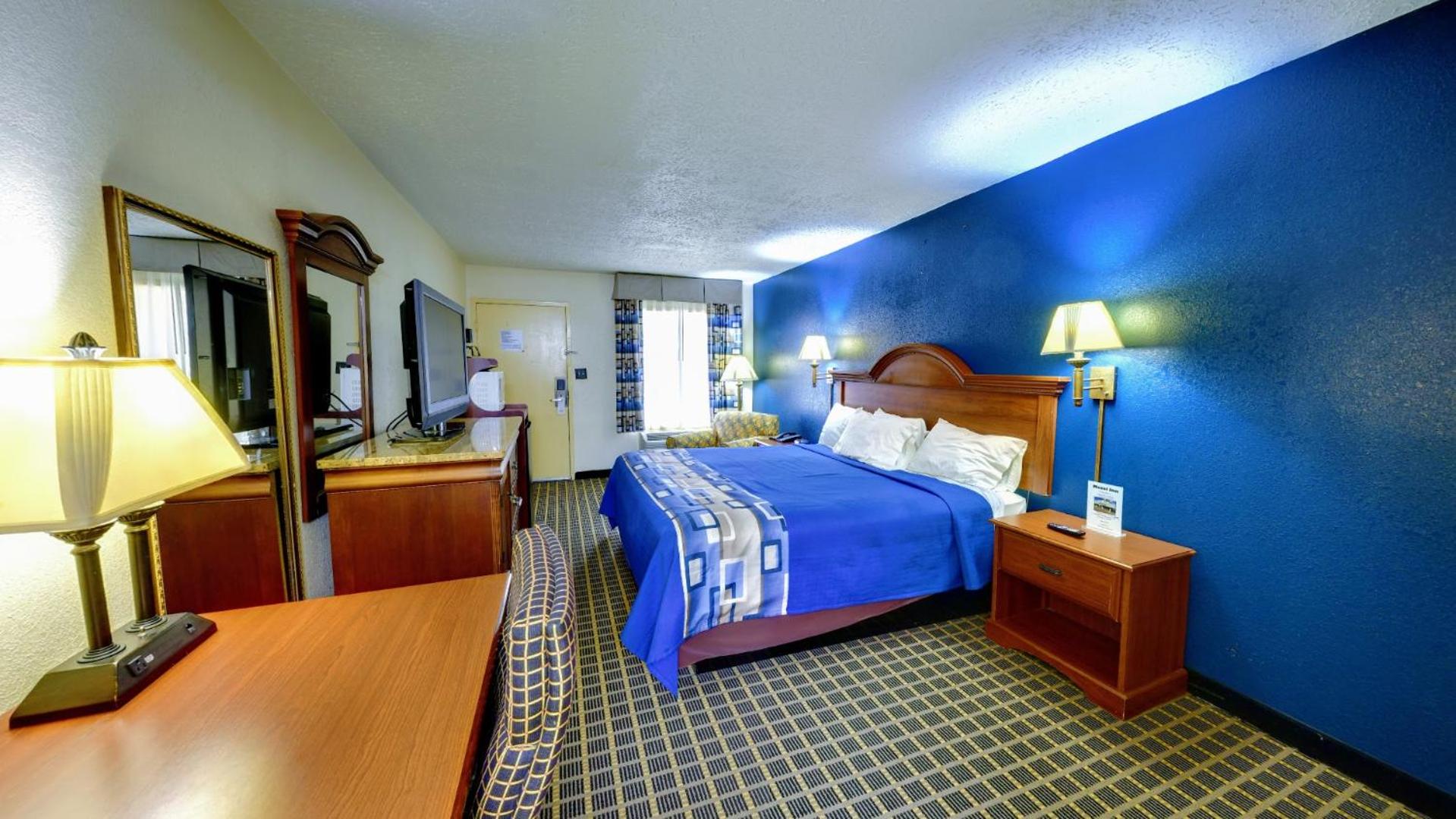 Dahlonega Mountain Inn 4/19