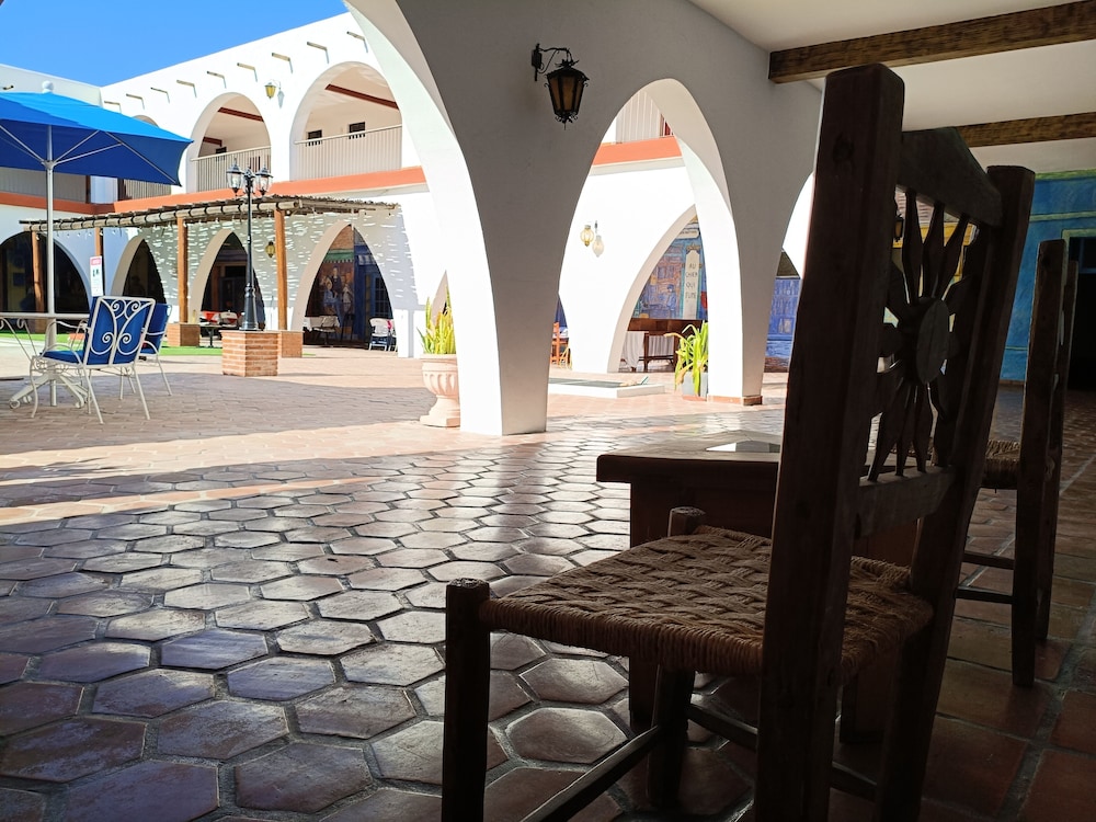 Hacienda Bugambilias 43/71