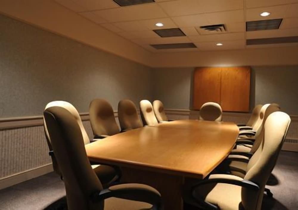 University of Alberta - Guest Accommodation 34/45
