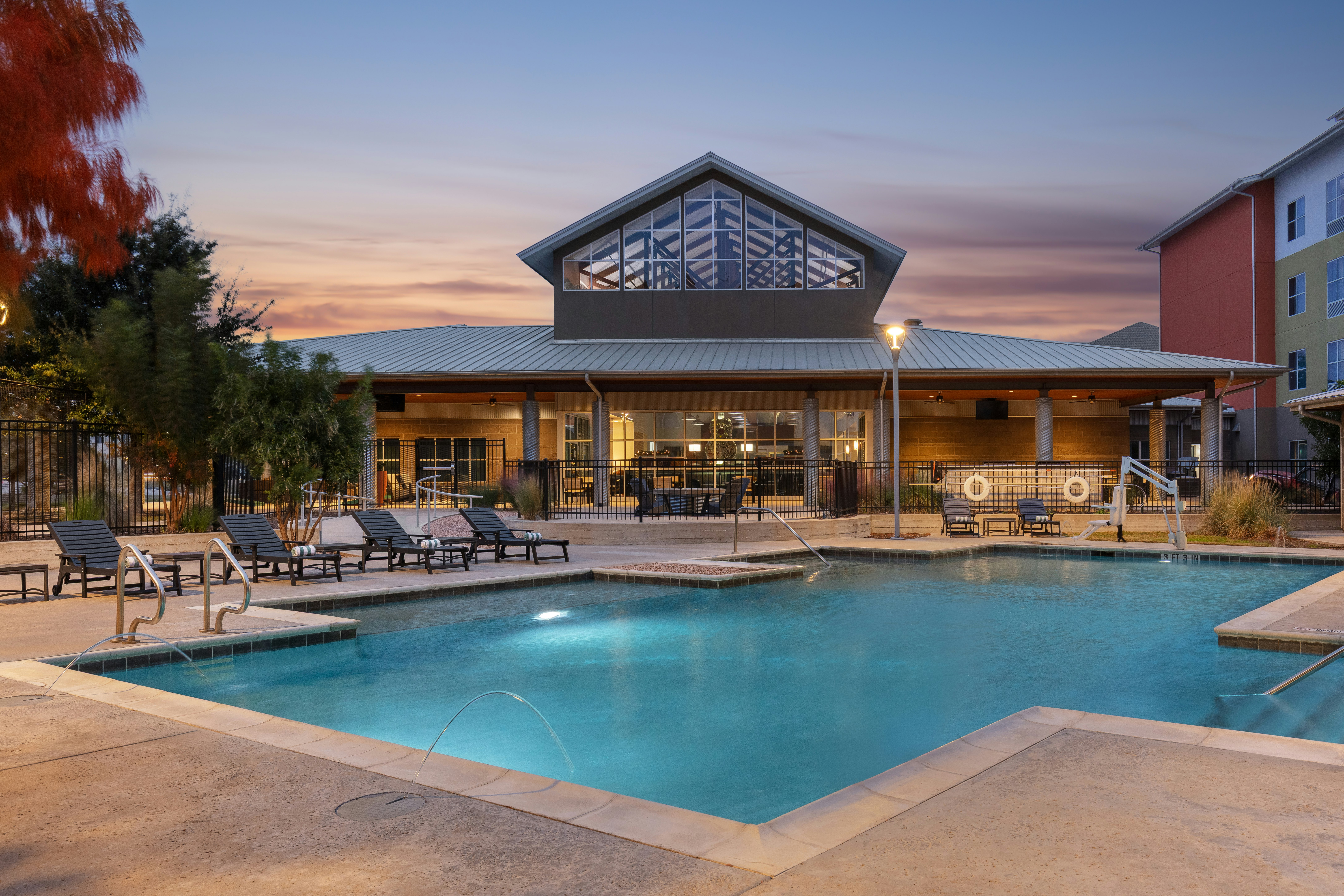 Homewood Suites By Hilton Techridge Parmer I 35 9/63