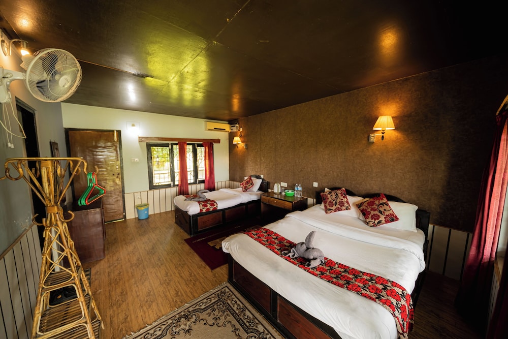 CLASSIC, DOUBLE BED, GARDEN VIEW