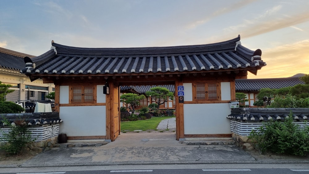 Hanok1st 6/48
