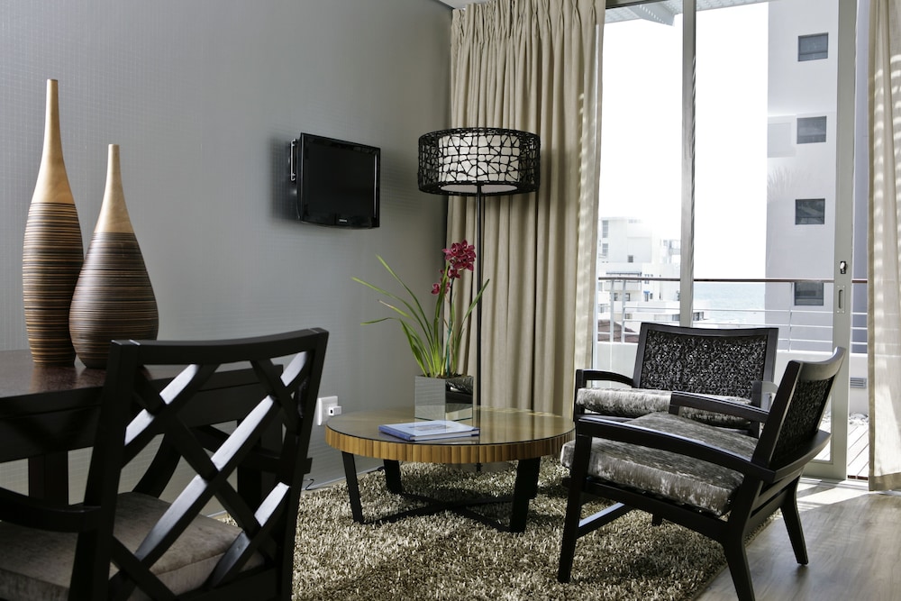 Atlantic Affair Boutique Hotel 46/68