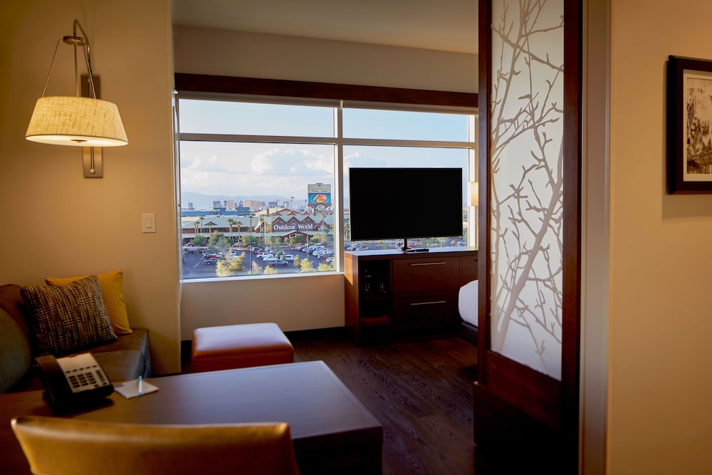 Hyatt Place Las Vegas At Silverton Village 27/42