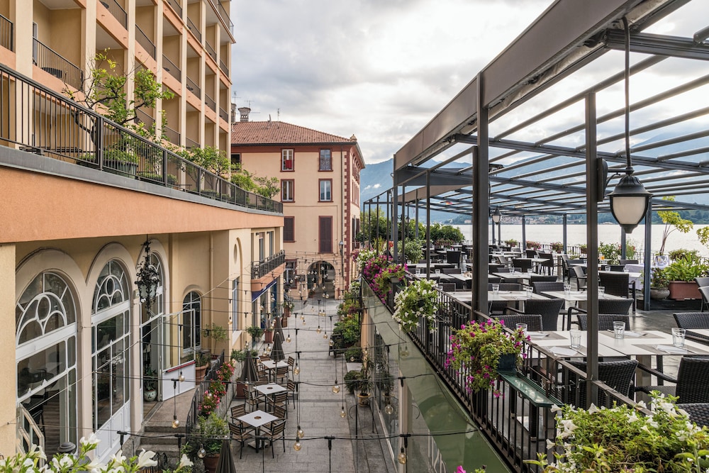 Hotel Bazzoni And Du Lac 10/70