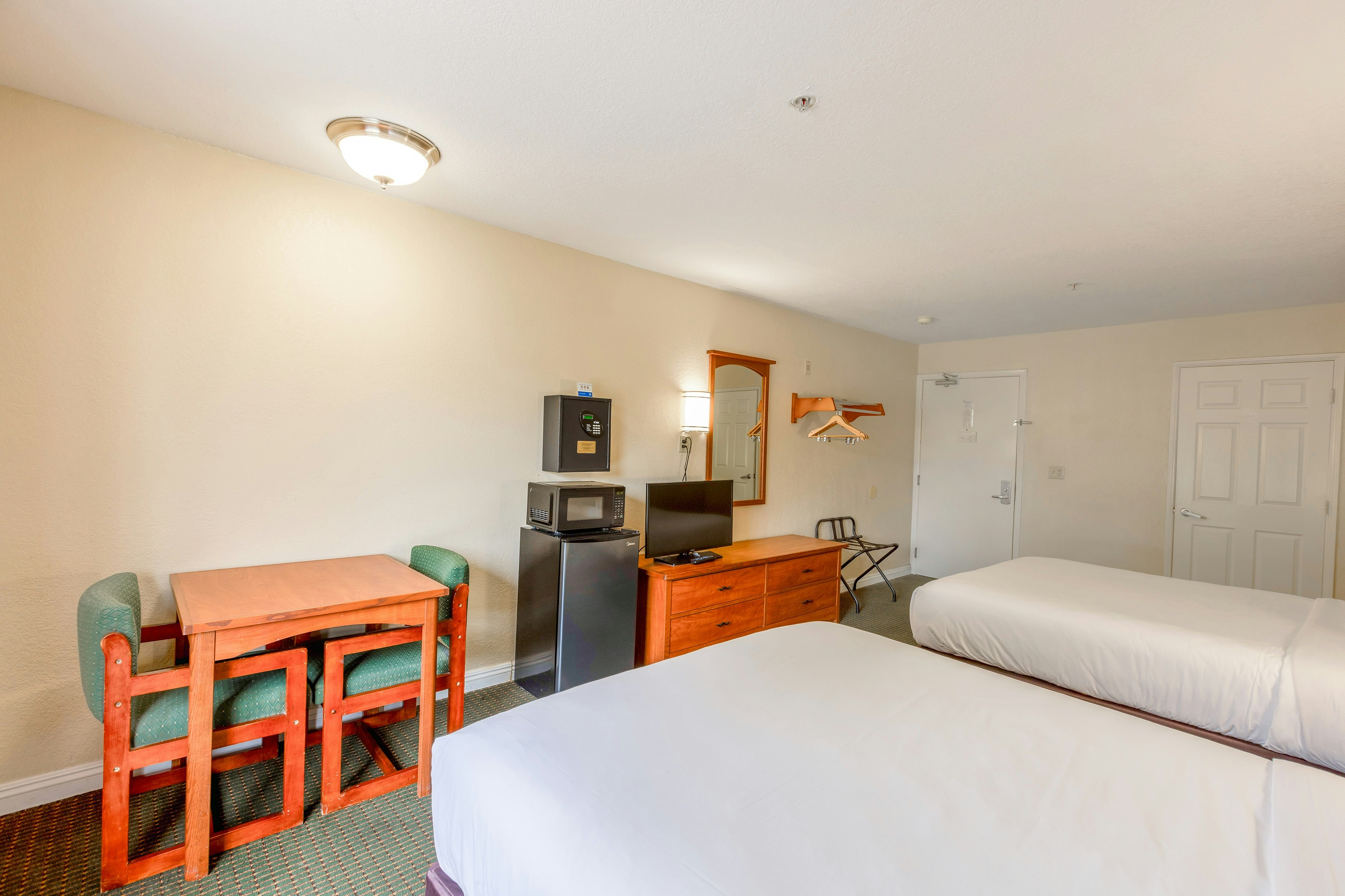 Hotel Avenida, San Clemente Beach 7/33