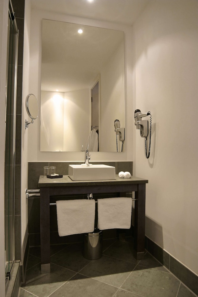 PARK PLAZA CARDIFF 39/60