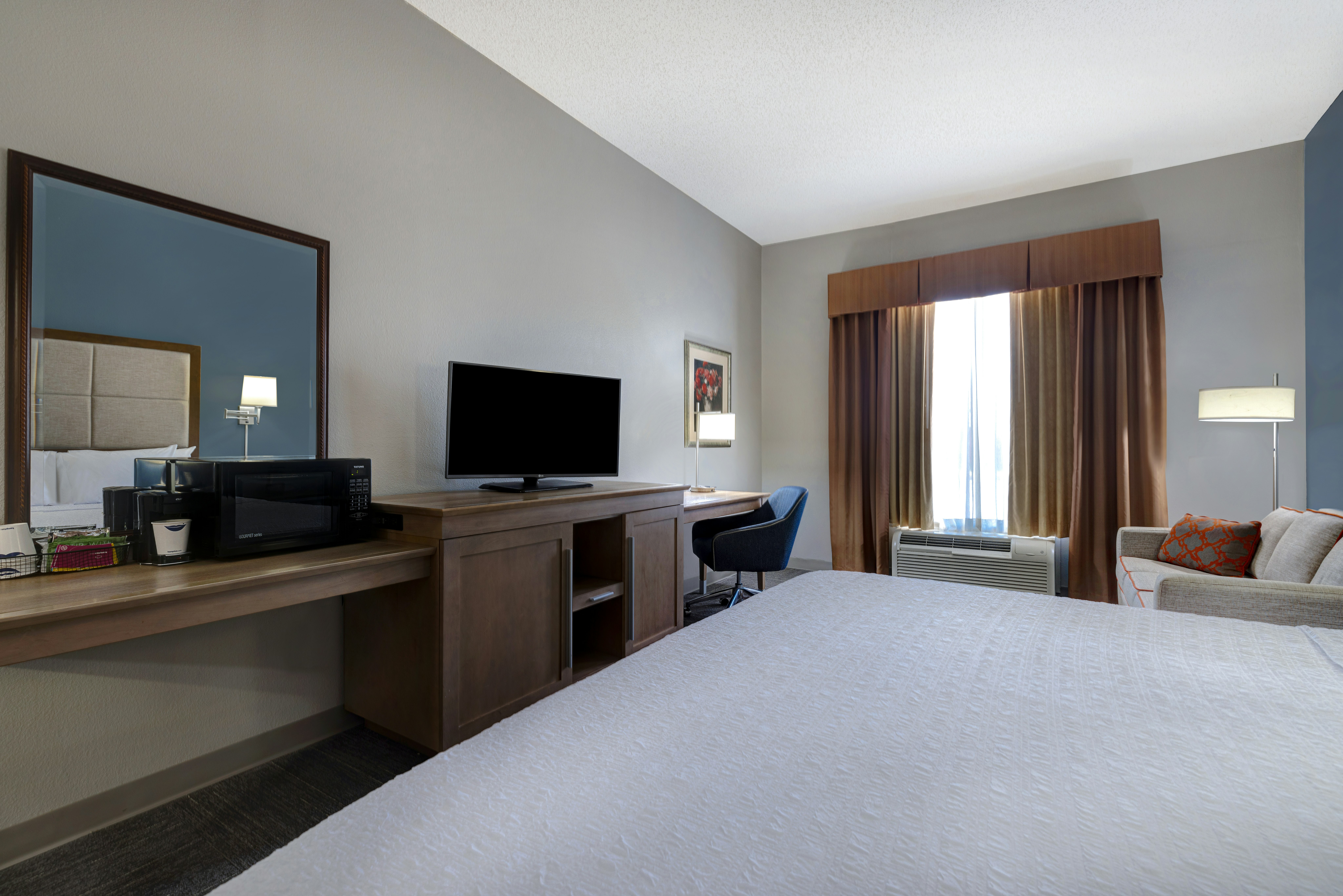 استوديو بسرير كينج مع أريكة، Hampton Inn Victoria 3/7