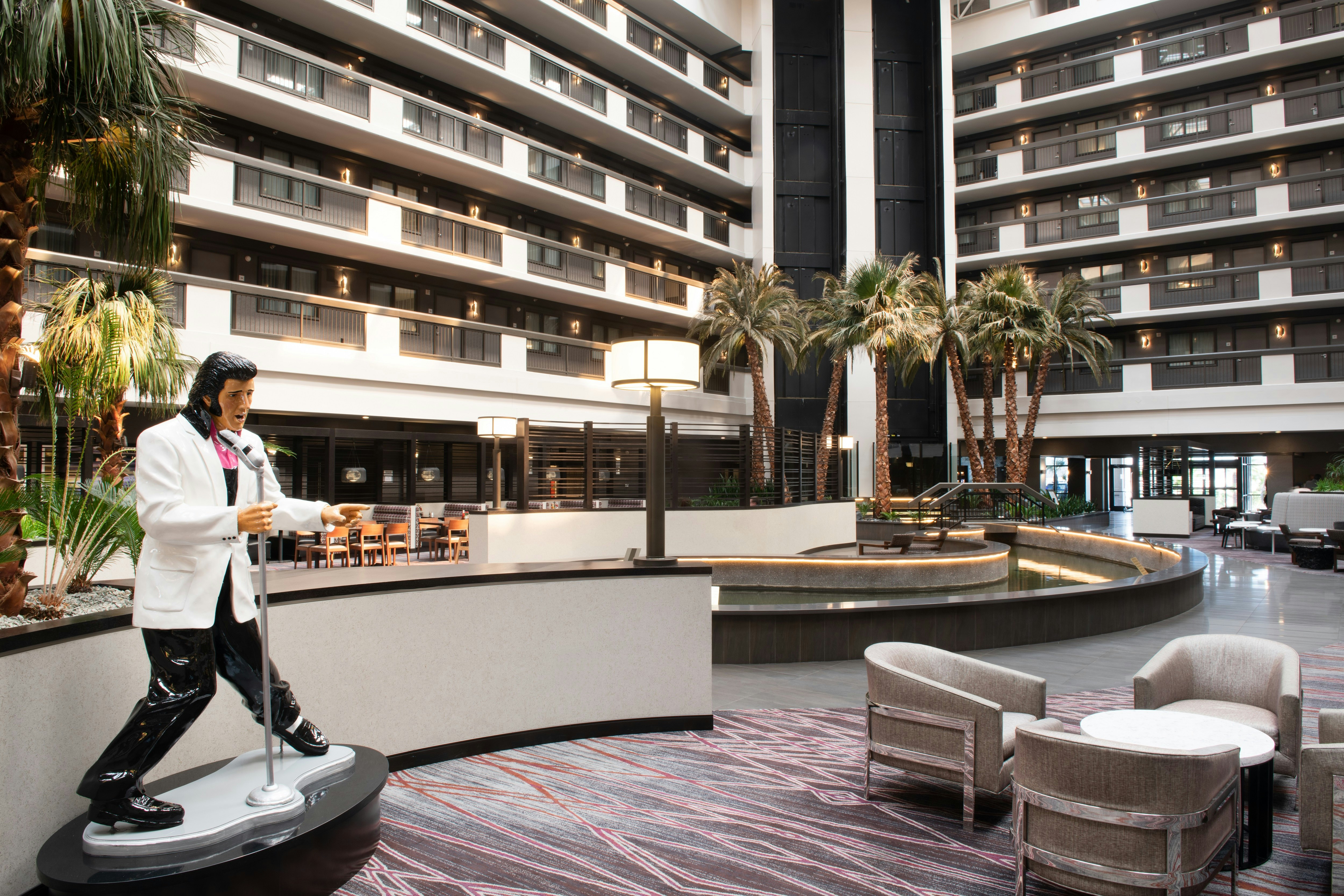 Embassy Suites Las Vegas 48/76