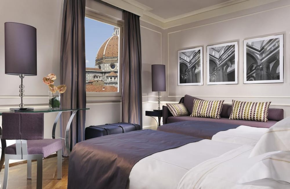 Brunelleschi Hotel Florence 8/72