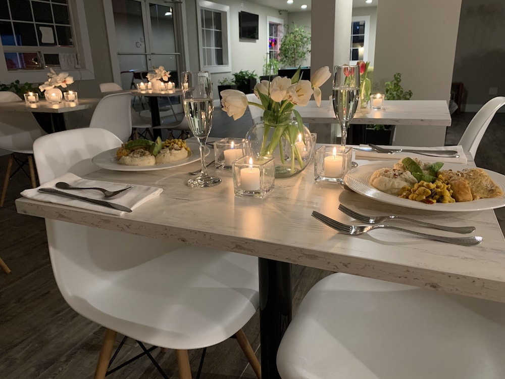 Stratus Suites Boutique Hotel 26/39