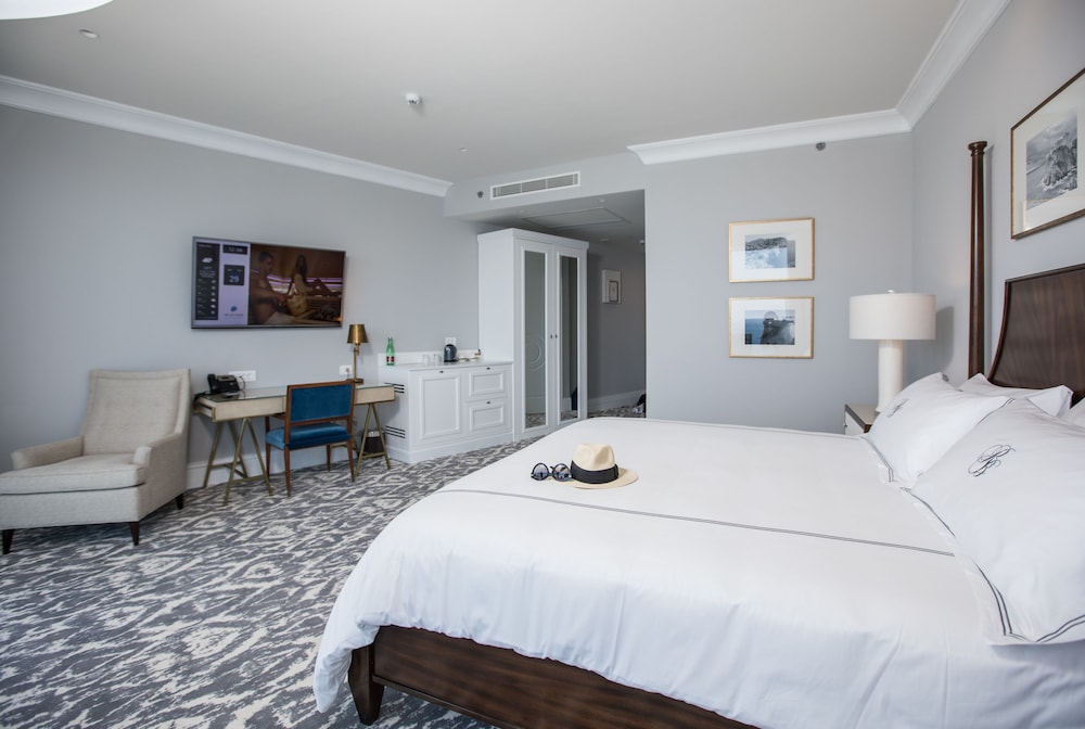 Deluxe Room with balcony