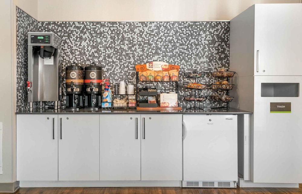 Extended Stay America Suites - Detroit - Rochester Hills 16/30