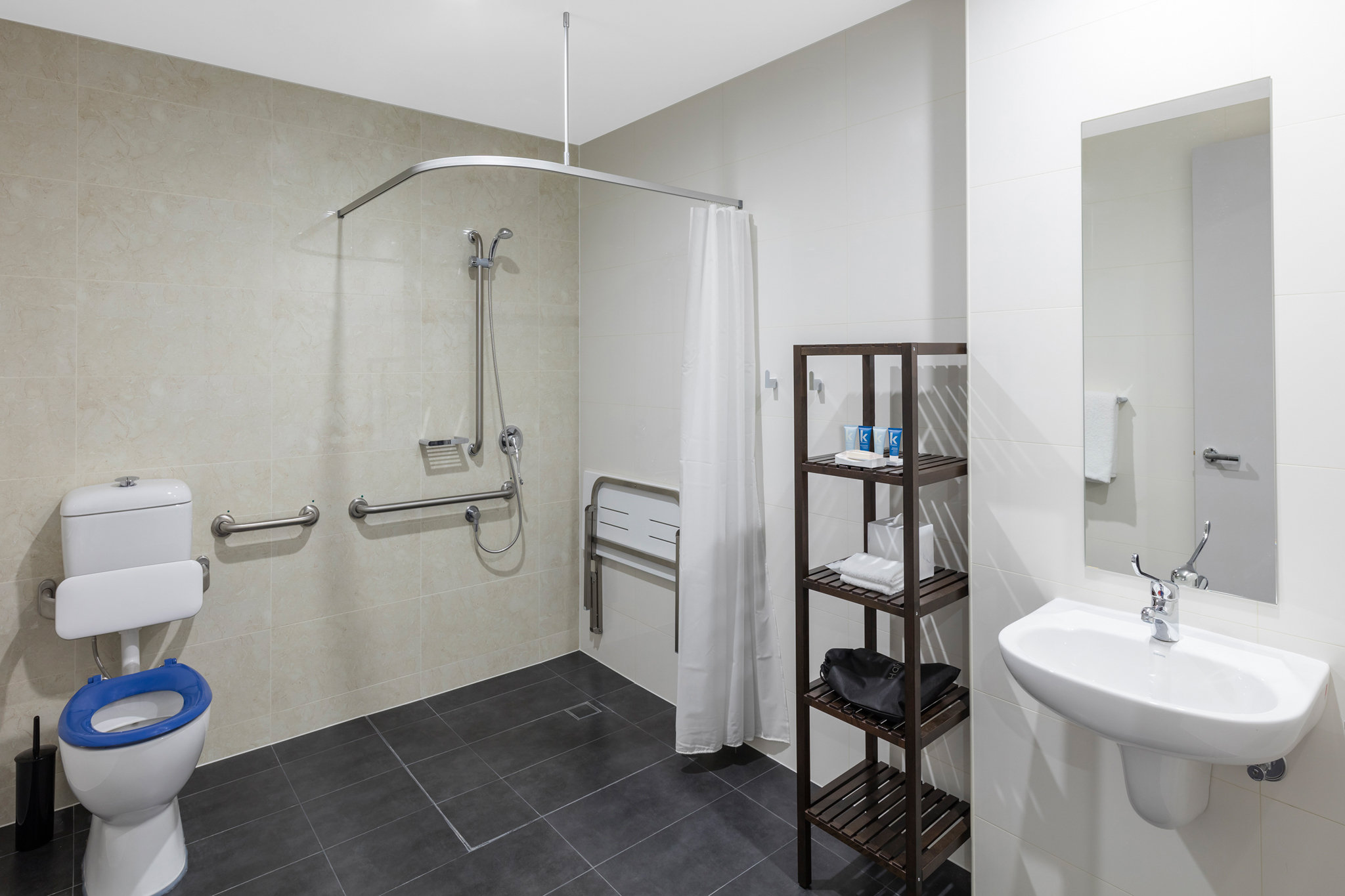 Meriton Suites Bondi Junction 48/50