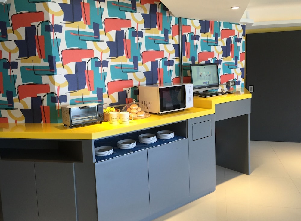 Click Hotel Taipei Main Station Branch 35/45