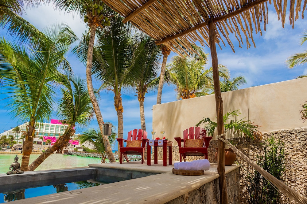 Lotus Beach Hotel 41/49