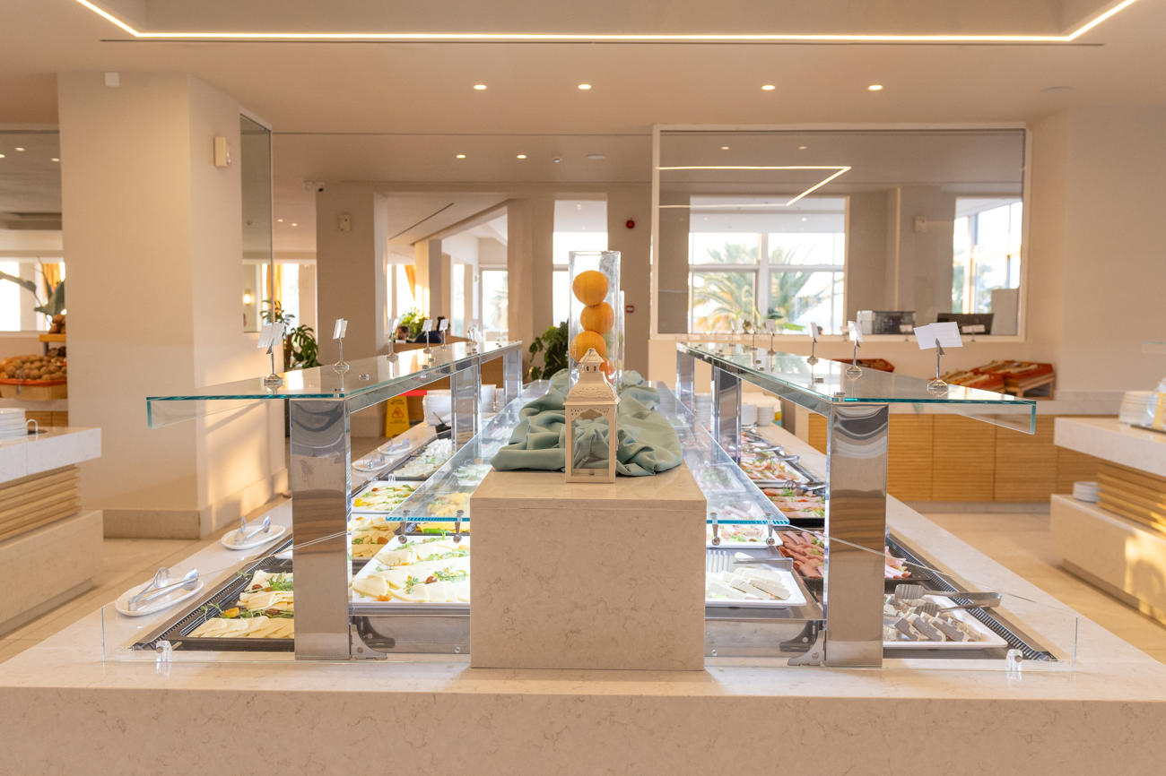 Pegasos Deluxe Beach Hotel 66/113