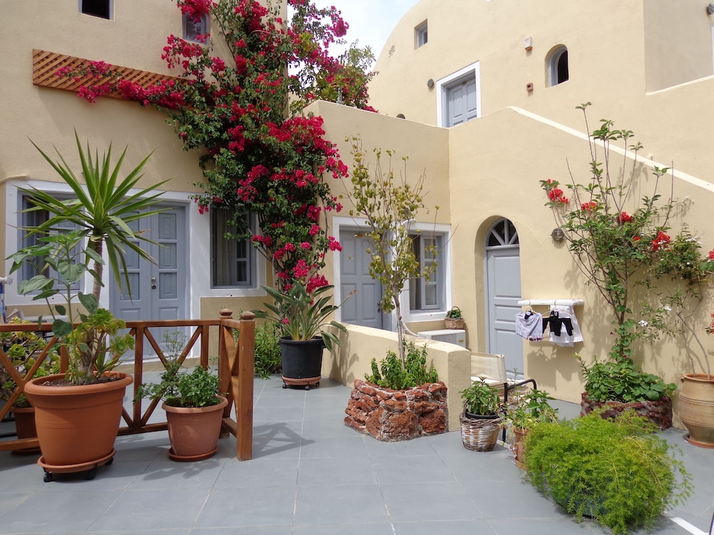 Ersi Villas 9/50