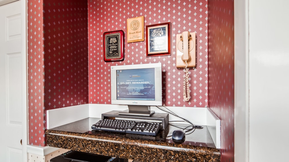 Baugh Motel, SureStay Collection By Best Western 12/32