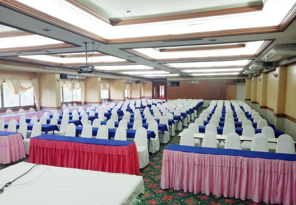 Nanchao Hotel 48/52