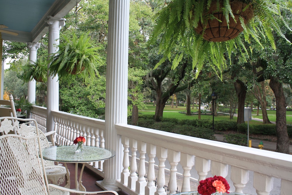 Forsyth Park Inn 33/50
