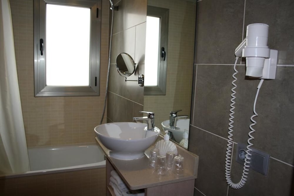 HOTEL TOSSA CENTER 30/31